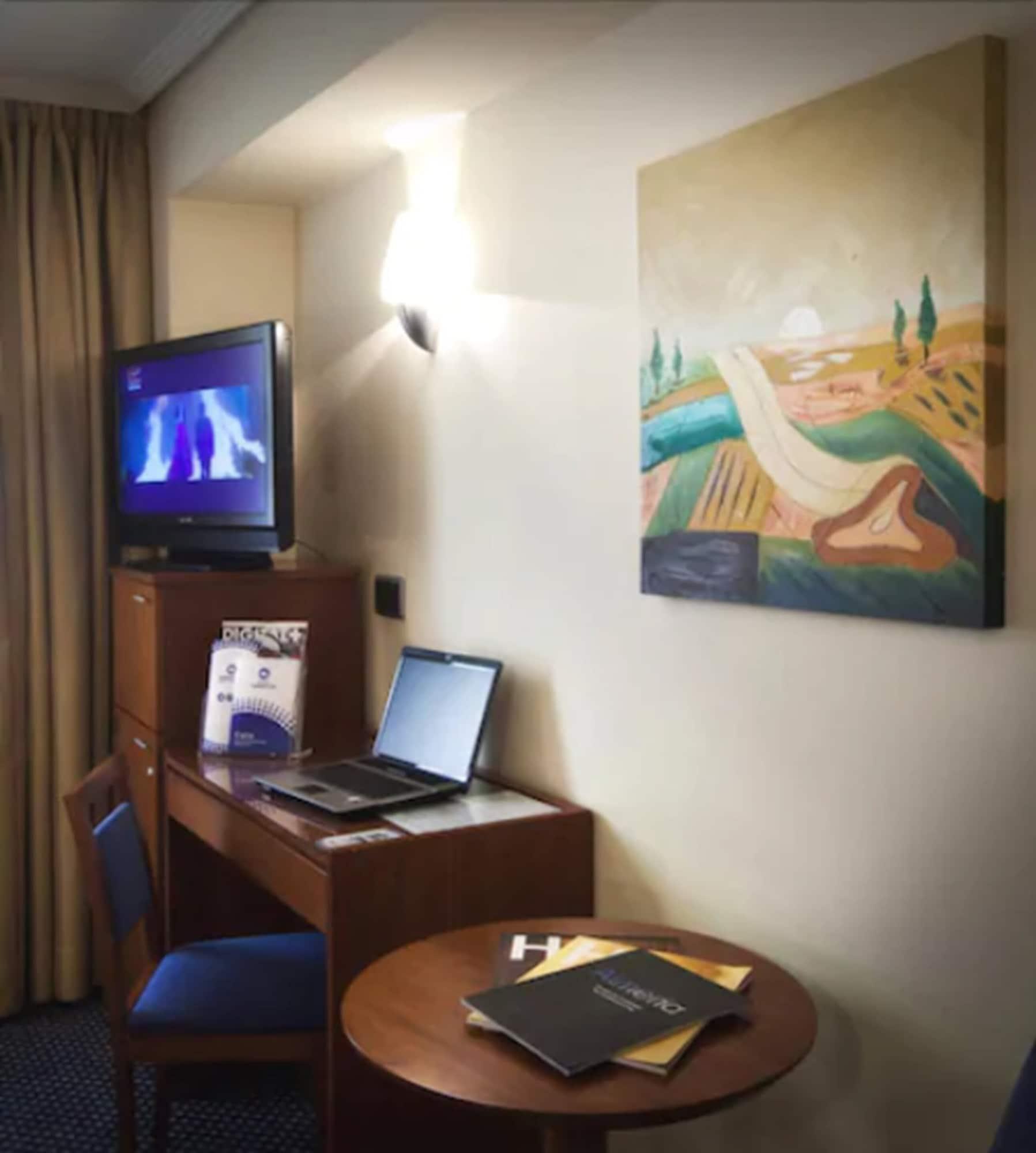 Nuevo Torreluz Hotel